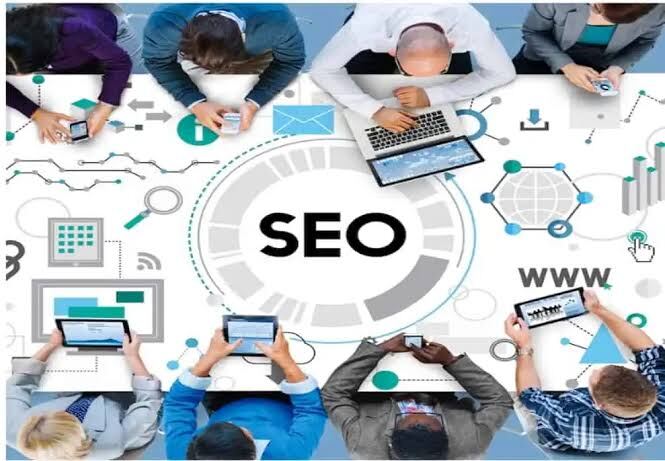 Digital marketing team collaborating on SEO strategy, analytics, and content for UAE clients — Reypub Digital Dubai